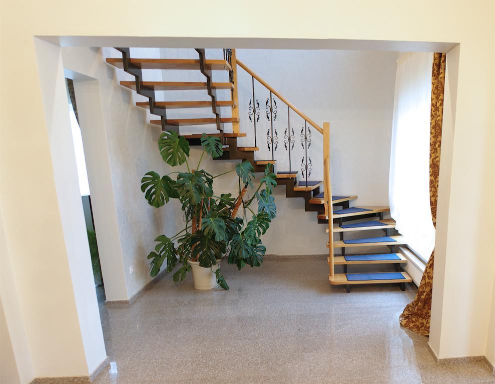 Luka Hotel Marijampole Bagian luar foto