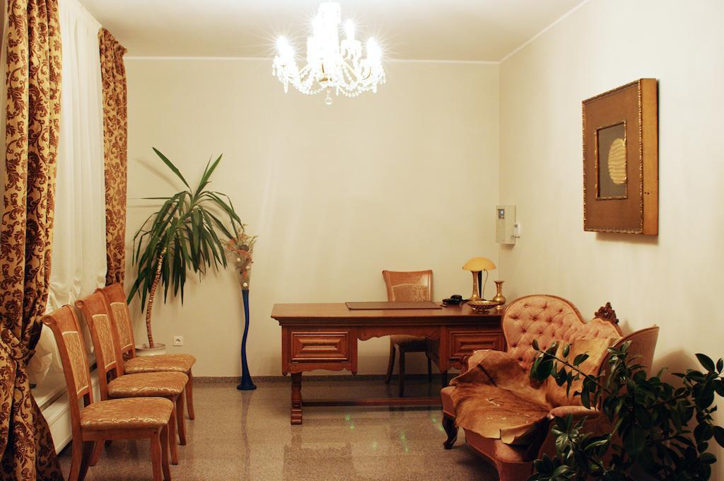 Luka Hotel Marijampole Bagian luar foto